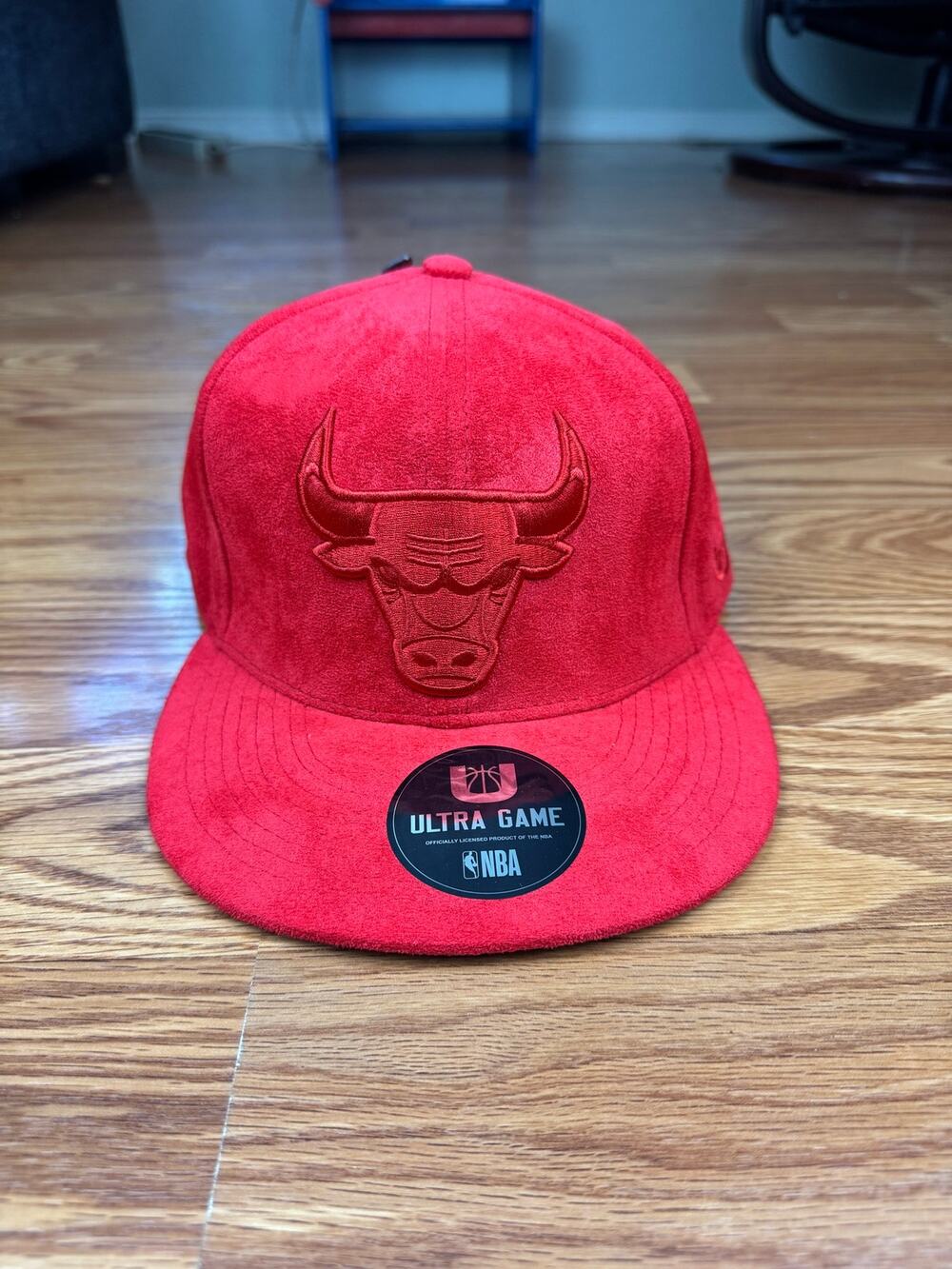 Ultra Game Chicago Bulls NBA Red Suede SnapBack Hat NWT